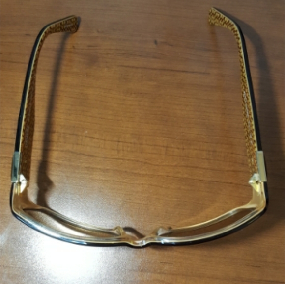 Coach Sunglasses - Picture 7 of 8